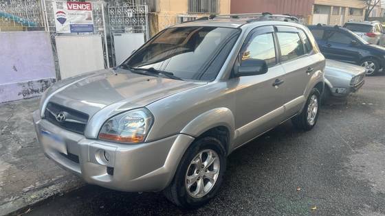 HYUNDAI TUCSON 2.0 MPFI GL 16V 142CV 2WD GASOLINA 4P AUTOMÁTICO